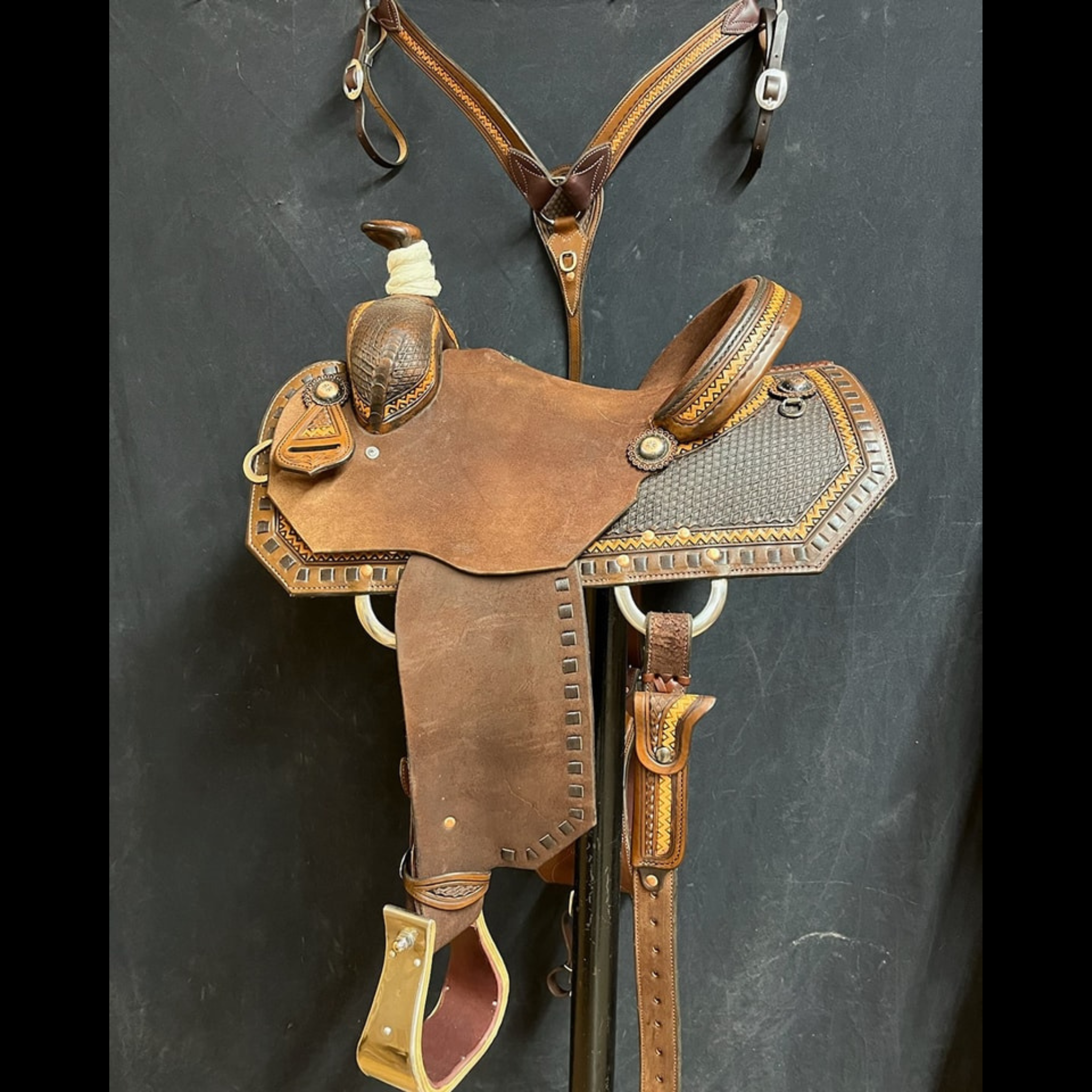2023 NFR | Saddle #1 ($4395; $500 deposit)