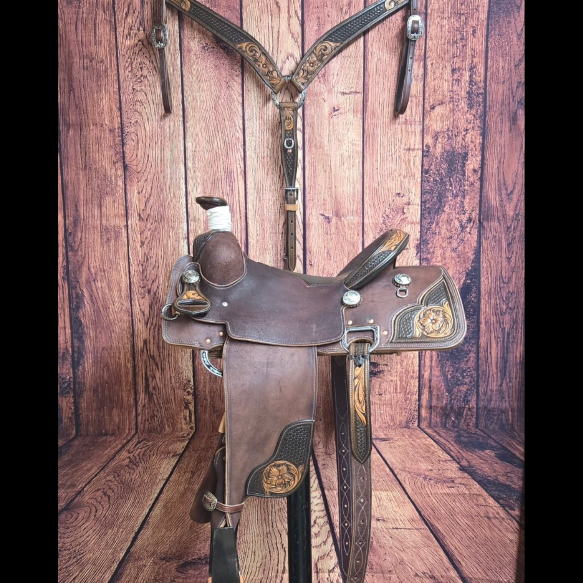 NFR 2024 | Saddle #4 ($5495; $500 deposit)