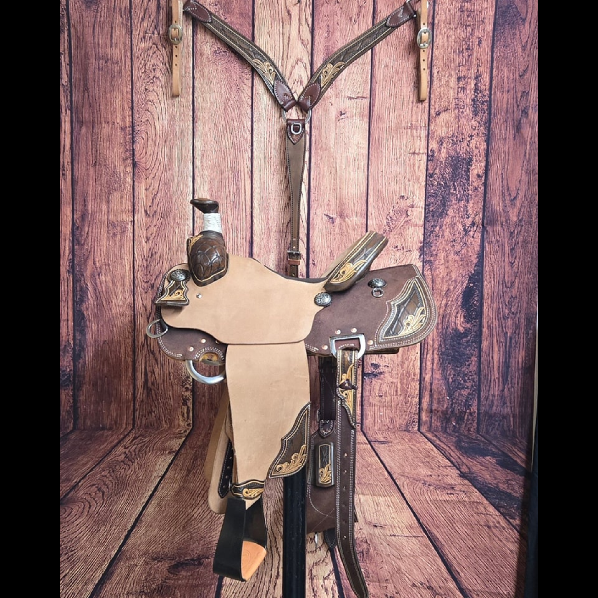 NFR 2024 | Saddle #6 ($4295; $500 deposit)