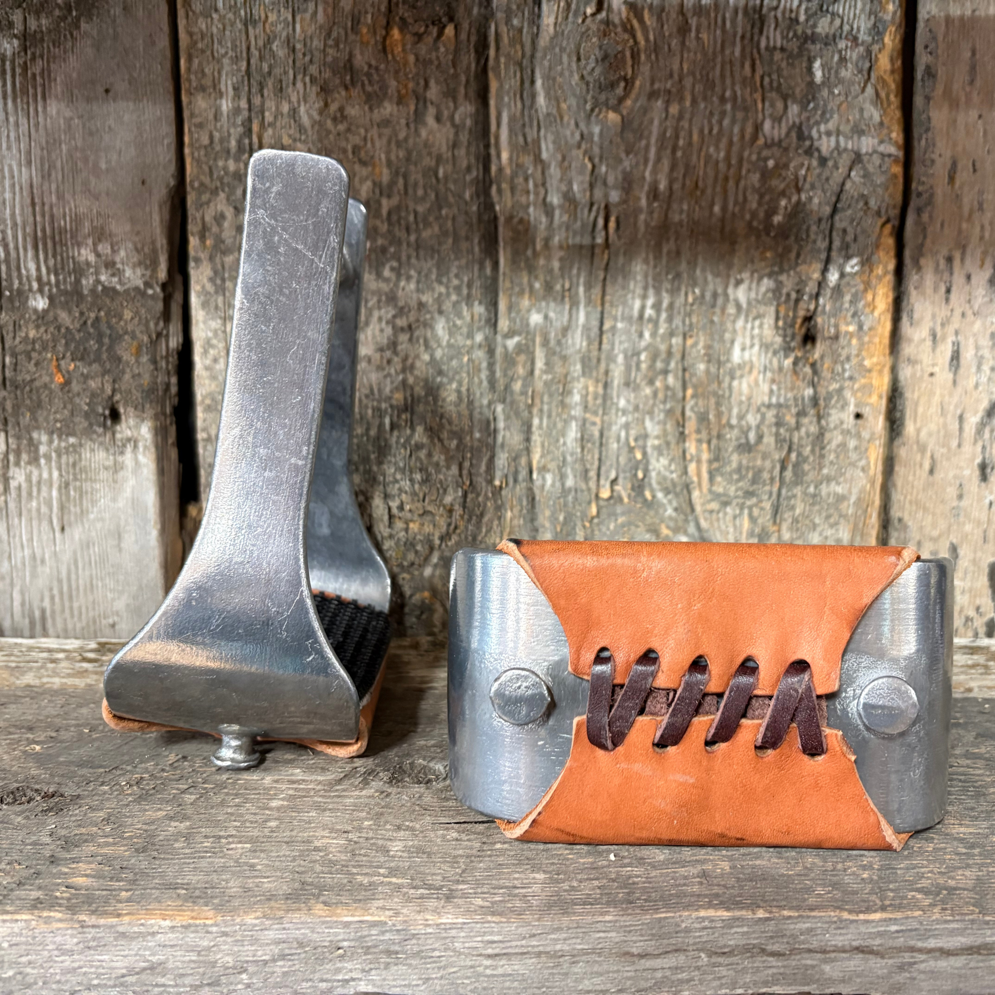 Straight Time Stirrups | Sharon Camarillo Barrel Stirrups W/ Buttons, 3" Aluminum